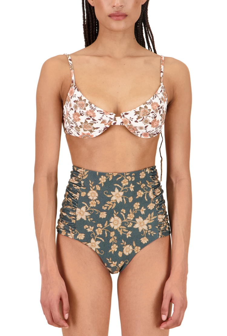 The Lulu Top in Oona