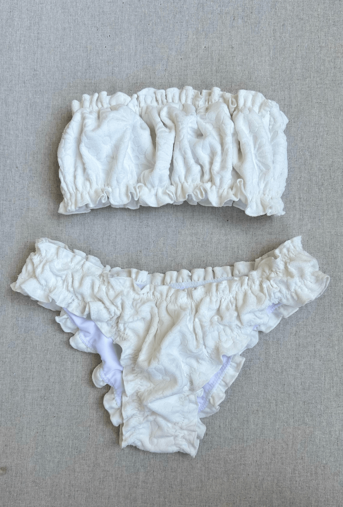 lee top / chloe bottom in white daisy - size xs