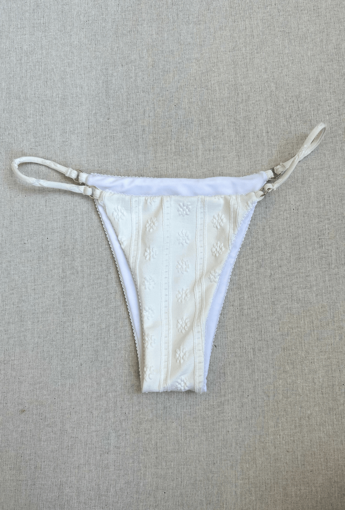 rio bottom in white floral texture - size xs