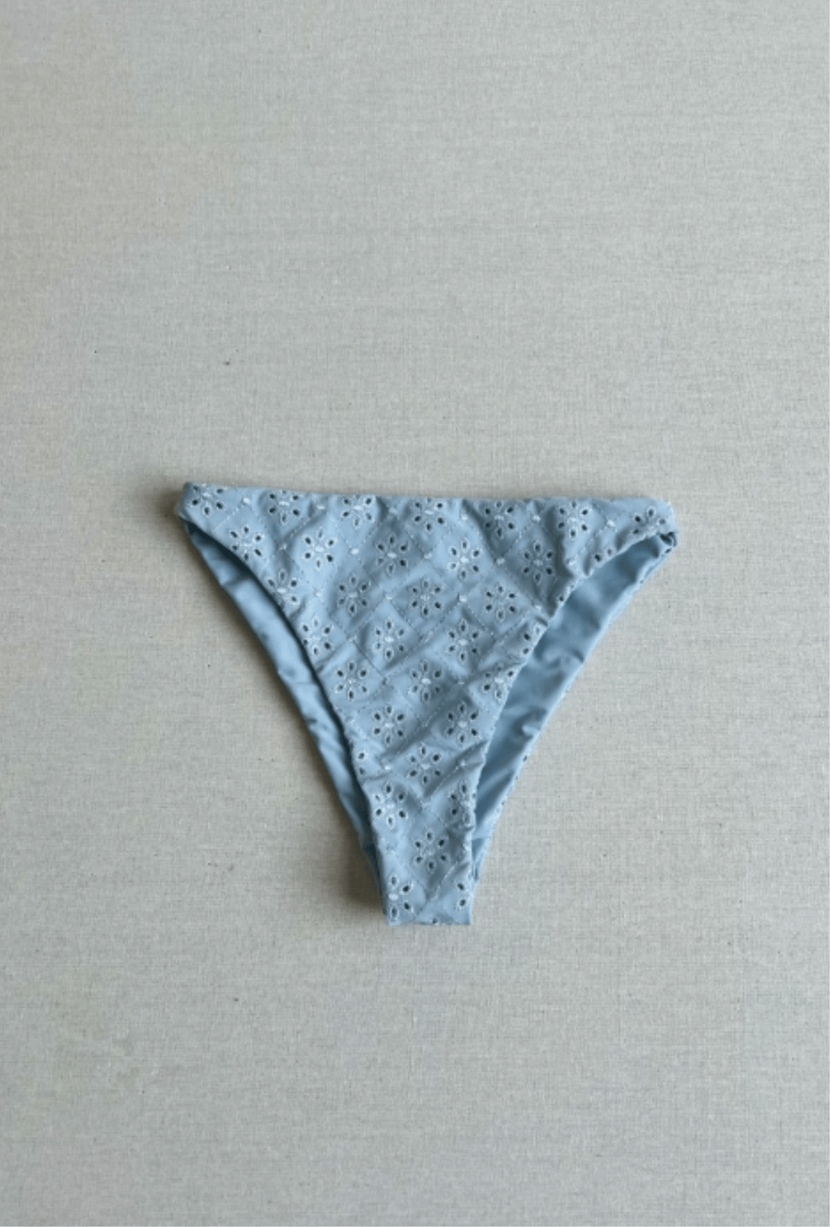 The Edie Bottom in Ash Eyelet